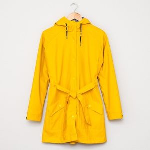 COPY - Helly Hansen Kirkwall Rain Jacket updated with image of smudge